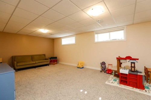 2135 33 Avenue, Coaldale, AB - Indoor Photo Showing Basement