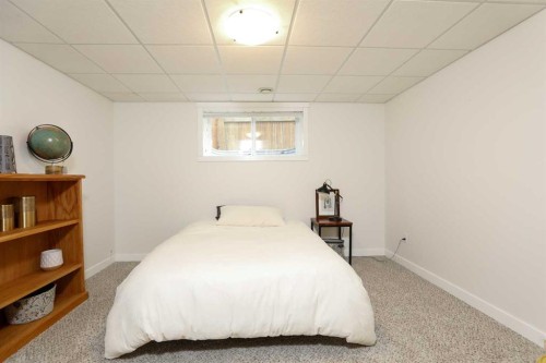 2135 33 Avenue, Coaldale, AB - Indoor Photo Showing Bedroom