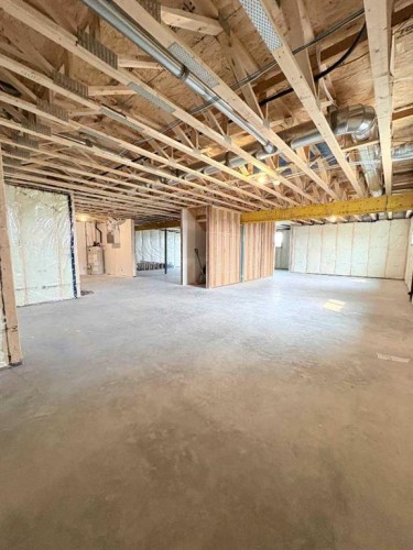 919 Fairway Boulevard, Cardston, AB - Indoor Photo Showing Other Room