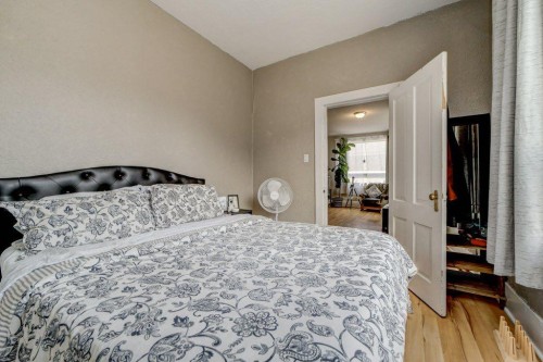 12316 21 Avenue, Blairmore, AB - Indoor Photo Showing Bedroom