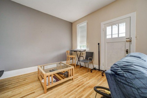 12316 21 Avenue, Blairmore, AB - Indoor Photo Showing Bedroom