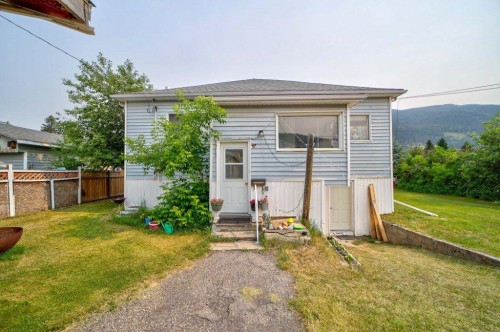 12316 21 Avenue, Blairmore, AB - Outdoor