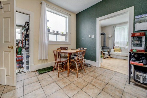 12316 21 Avenue, Blairmore, AB - Indoor