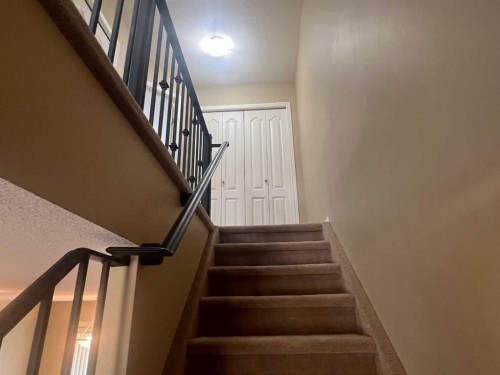 18-45 Keystone Terrace West, Lethbridge, AB - Indoor Photo Showing Other Room