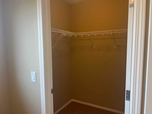 18-45 Keystone Terrace West, Lethbridge, AB - Indoor