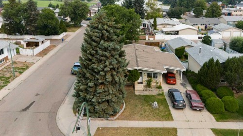 85 Park Meadows Boulevard North, Lethbridge, AB 