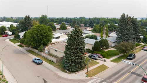 85 Park Meadows Boulevard North, Lethbridge, AB 