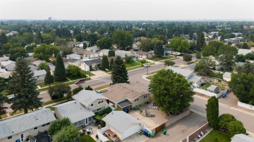 85 Park Meadows Boulevard North, Lethbridge, AB 