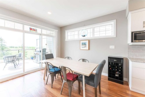 1060 Caledonia Place West, Lethbridge, AB - Indoor Photo Showing Dining Room