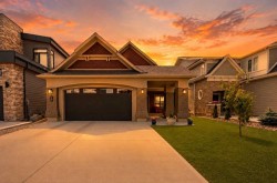 1060 Caledonia Place WESTLethbridge, AB T1J 5W1