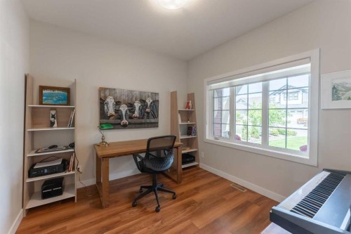 1060 Caledonia Place West, Lethbridge, AB - Indoor Photo Showing Other Room
