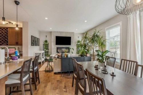 855 Miners Boulevard West, Lethbridge, AB - Indoor Photo Showing Dining Room