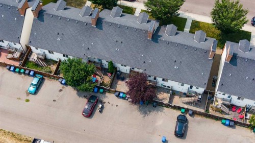 113 Lynx Road North, Lethbridge, AB - Outdoor