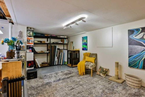 8-29 Brock Place West, Lethbridge, AB - Indoor