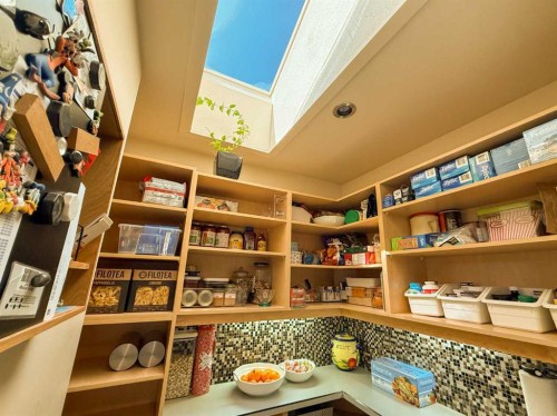 534 Canyon Cove West, Lethbridge, AB - Indoor