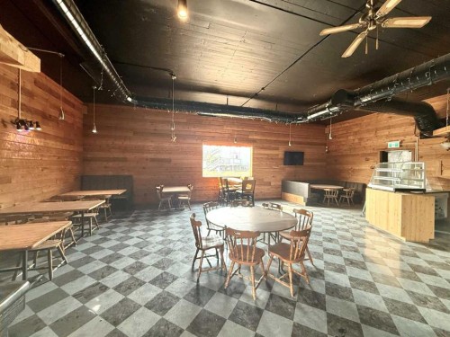 988 Main Street, Pincher Creek, AB 