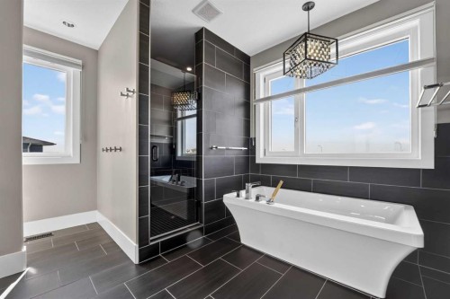 365 Rivergrove Chase West, Lethbridge, AB - Indoor Photo Showing Bathroom