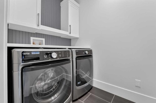 365 Rivergrove Chase West, Lethbridge, AB - Indoor Photo Showing Laundry Room