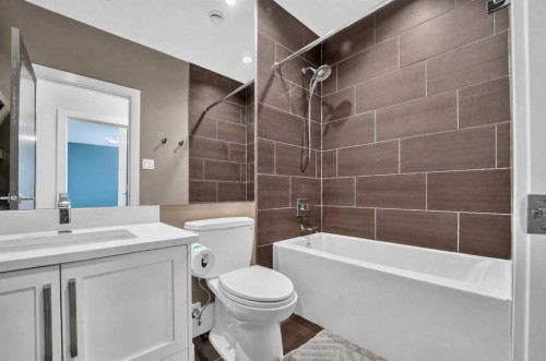 365 Rivergrove Chase West, Lethbridge, AB - Indoor Photo Showing Bathroom