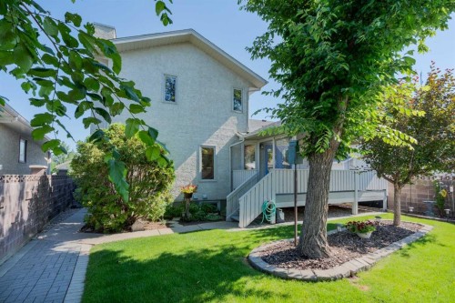 110 Heritage Boulevard West, Lethbridge, AB - Outdoor