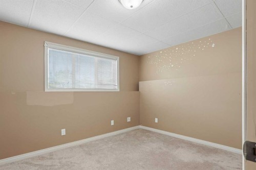 191 Jessie Robinson Close North, Lethbridge, AB - Indoor Photo Showing Other Room