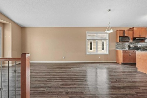 191 Jessie Robinson Close North, Lethbridge, AB - Indoor Photo Showing Kitchen