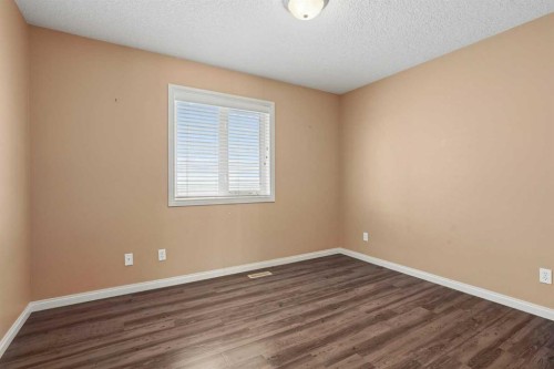 191 Jessie Robinson Close North, Lethbridge, AB - Indoor Photo Showing Other Room