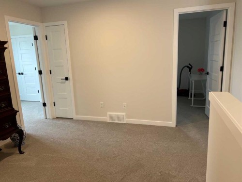 253 Rivergrove Chase West, Lethbridge, AB - Indoor Photo Showing Other Room