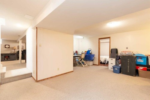 10 Seneca Place West, Lethbridge, AB - Indoor