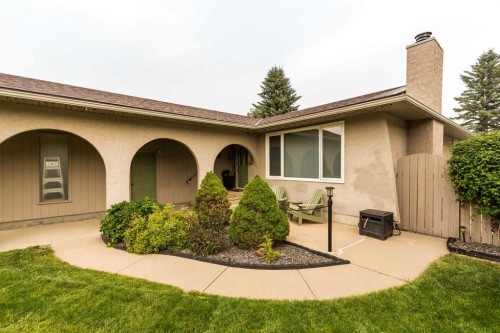10 Seneca Place West, Lethbridge, AB - Outdoor