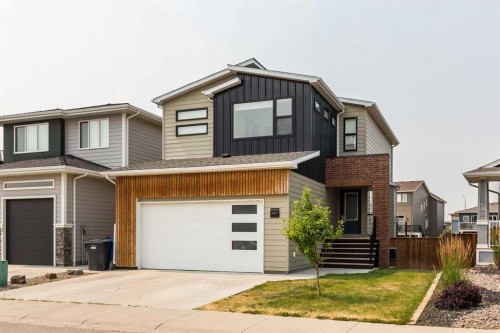 889 Atlantic Cove West, Lethbridge, AB - Outdoor