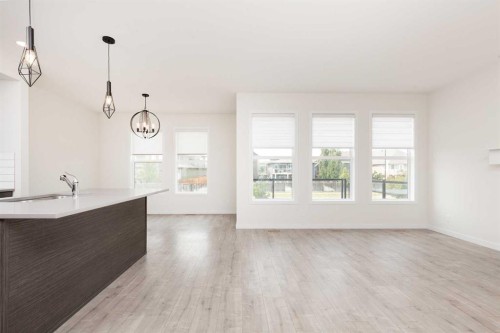 889 Atlantic Cove West, Lethbridge, AB - Indoor