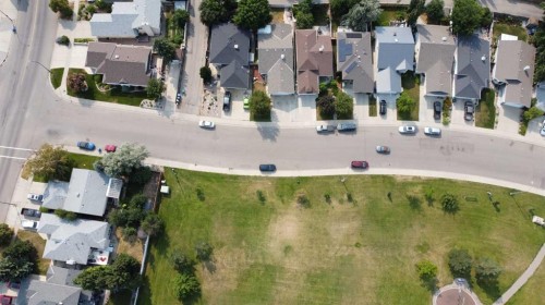 14 Heritage Road West, Lethbridge, AB - Outdoor With View