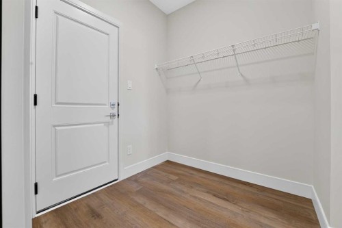 75 Miners Road West, Lethbridge, AB - Indoor Photo Showing Other Room