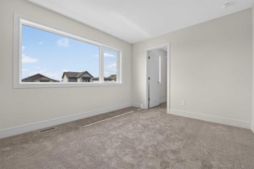 75 Miners Road West, Lethbridge, AB - Indoor Photo Showing Other Room