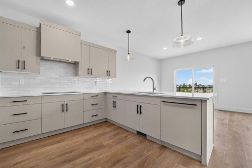 75 Miners Road West, Lethbridge, AB - Indoor Photo Showing Kitchen With Upgraded Kitchen