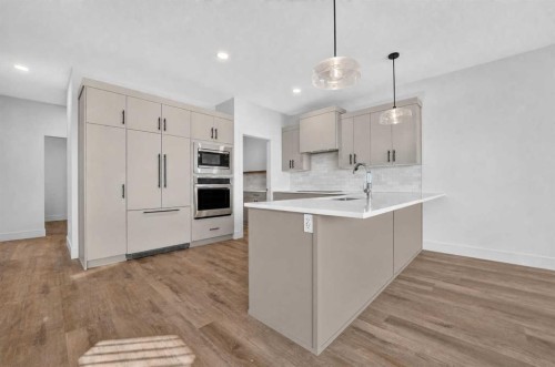 75 Miners Road West, Lethbridge, AB - Indoor Photo Showing Kitchen