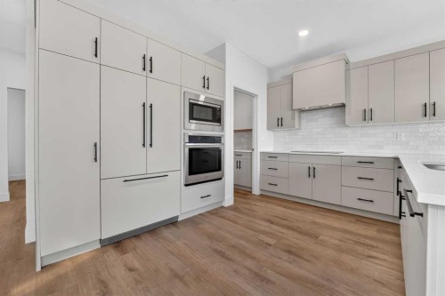 75 Miners Road West, Lethbridge, AB - Indoor Photo Showing Kitchen With Upgraded Kitchen