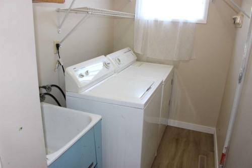 504 Centennial Avenue, Picture Butte, AB - Indoor Photo Showing Laundry Room