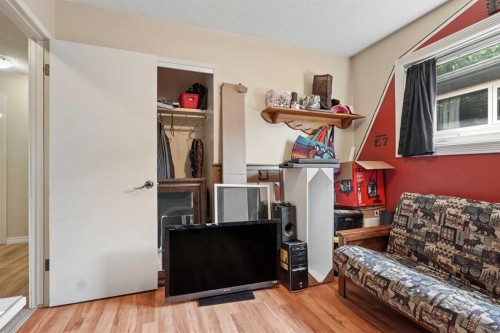 2610 11 Avenue North, Lethbridge, AB - Indoor Photo Showing Other Room