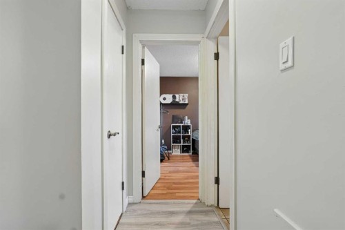 2610 11 Avenue North, Lethbridge, AB - Indoor Photo Showing Other Room