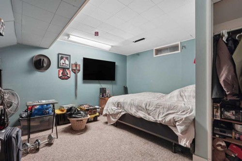 2610 11 Avenue North, Lethbridge, AB - Indoor