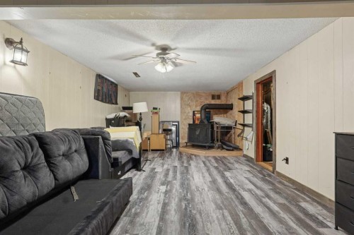 2610 11 Avenue North, Lethbridge, AB - Indoor