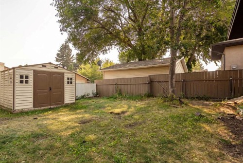 2610 11 Avenue North, Lethbridge, AB - Outdoor