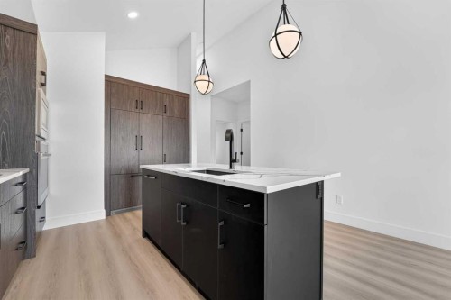 4313 25 Avenue South, Lethbridge, AB - Indoor Photo Showing Kitchen
