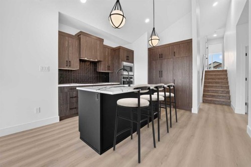 4313 25 Avenue South, Lethbridge, AB - Indoor Photo Showing Kitchen With Upgraded Kitchen