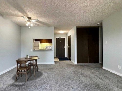 301-420 Columbia Boulevard West, Lethbridge, AB - Indoor