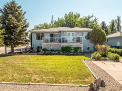 2501 & 2503 24 Street Coaldale, AB T1M 1G9