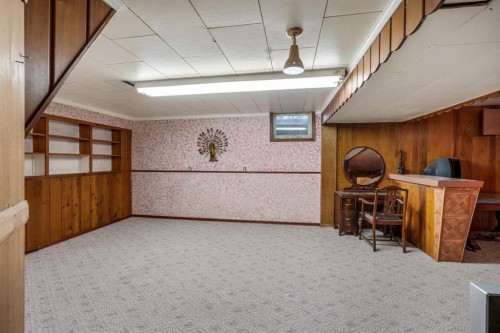 1301 15 Avenue South, Lethbridge, AB - Indoor Photo Showing Other Room