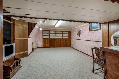 1301 15 Avenue South, Lethbridge, AB - Indoor